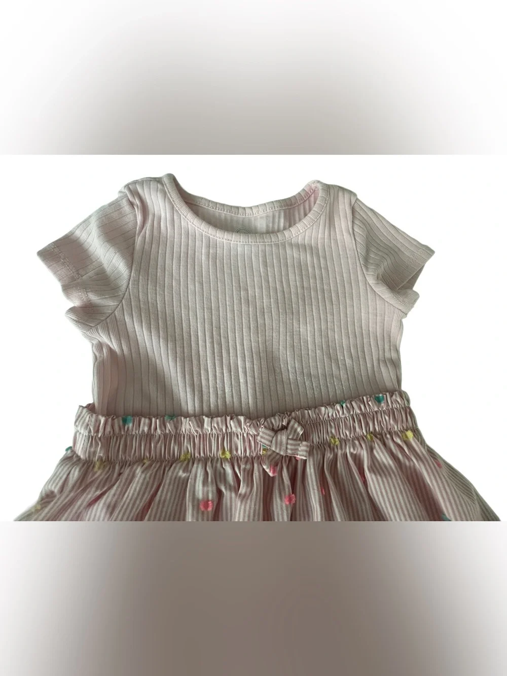 Wonder Nation girl’s dress features a striped poplin skirt.  Size 3T.